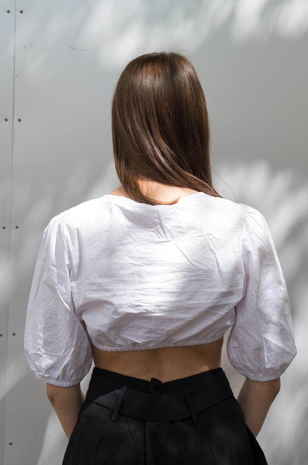 
                  
                    Load the image in the gallery,Crop top blanc chemise - NAKD vetements
                  
                