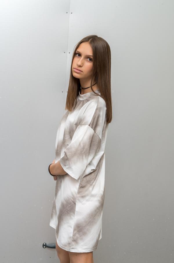 
                  
                    Load the image in the gallery,T shirt dress blanc vert - Stylewise vetements
                  
                