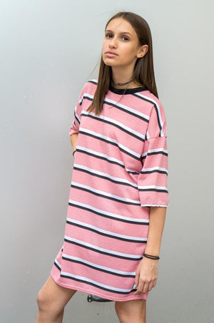 
                  
                    Charger l&amp;#39;image dans la galerie, T shirt dress rose, blanc, noir - Stylewise vetements
                  
                