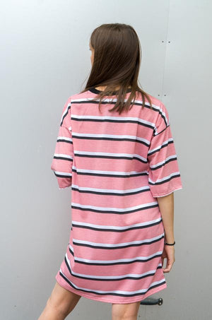 
                  
                    Load the image in the gallery,T shirt dress rose, blanc, noir - Stylewise vetements
                  
                